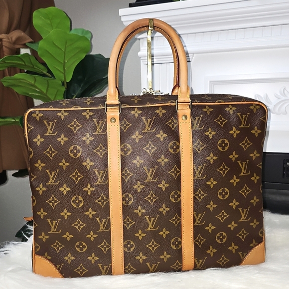 Louis Vuitton Handbags - 🔥💫Beautiful Condition 🔥 💫 Authentic Louis Vuitton Porte Documents